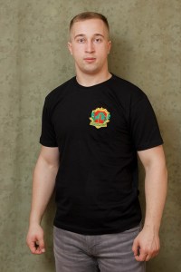 majka-pv-s-nadpisiju-na-spine-shit-yellow